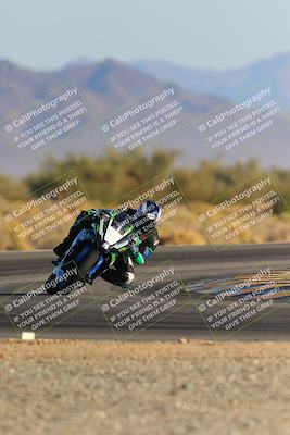 media/Dec-09-2023-SoCal Trackdays (Sat) [[76a8ac2686]]/Turn 15 Set 1 (230pm)/